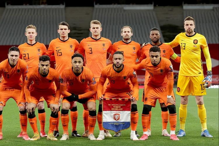 荷兰队欧洲杯分析（荷兰足球欧洲杯）
